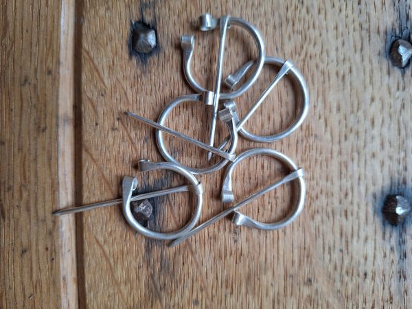 Pennacular Brooch - Sterling Silver